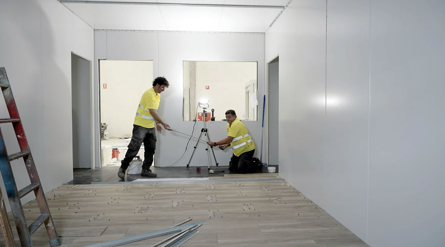 Materiales y mano de obra de calidad en oficinas modulares